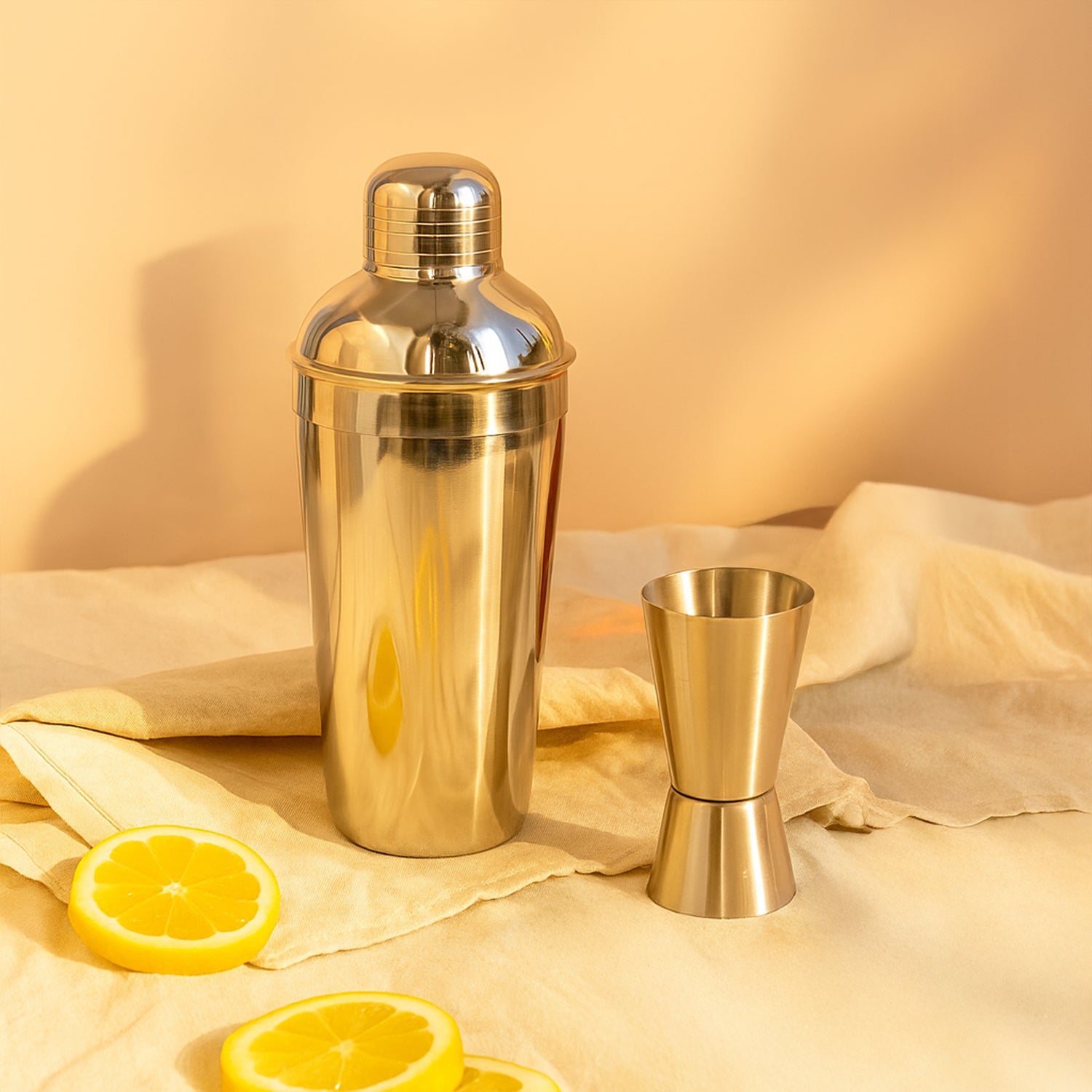 Set of 2 Stainless Steel Cocktail Shaker Set with Double-Sided Jigger – 750ml