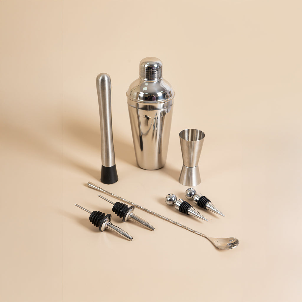 8-Piece Premium Stainless Steel Cocktail Shaker Set – Professional Bar Tool Kit with Muddler, Jigger, Bar Spoon, Liquor Pourers, and Bottle Stopper – Home Bartender Essentials